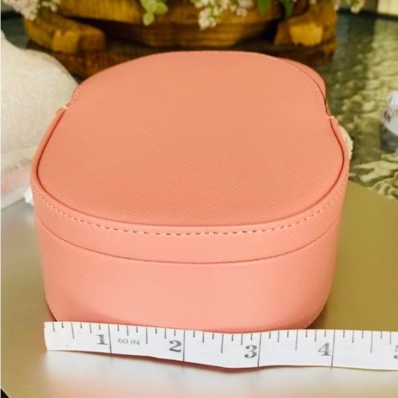 Kate Spade Spencer North South Phone Crossbody NWT - Picture 12 of 12